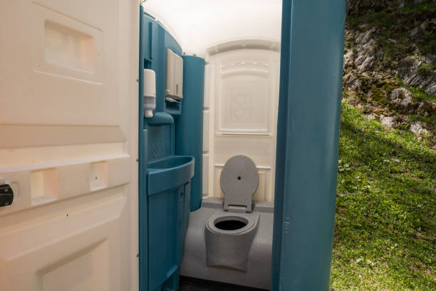 Best Portable toilet rental cost  in Fort Shawnee, OH