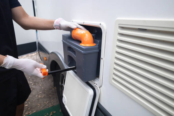 Portable Toilet Options We Offer in Fort Shawnee, OH